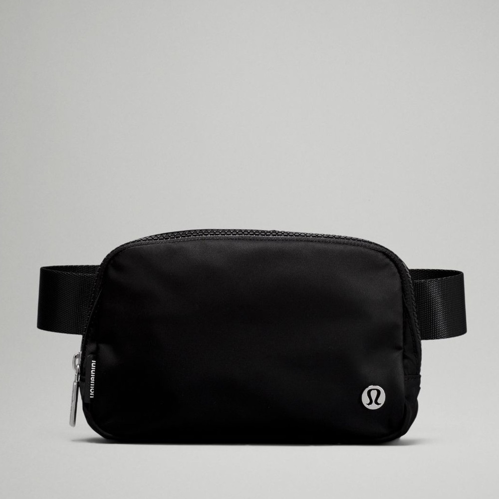 lululemon belt bag